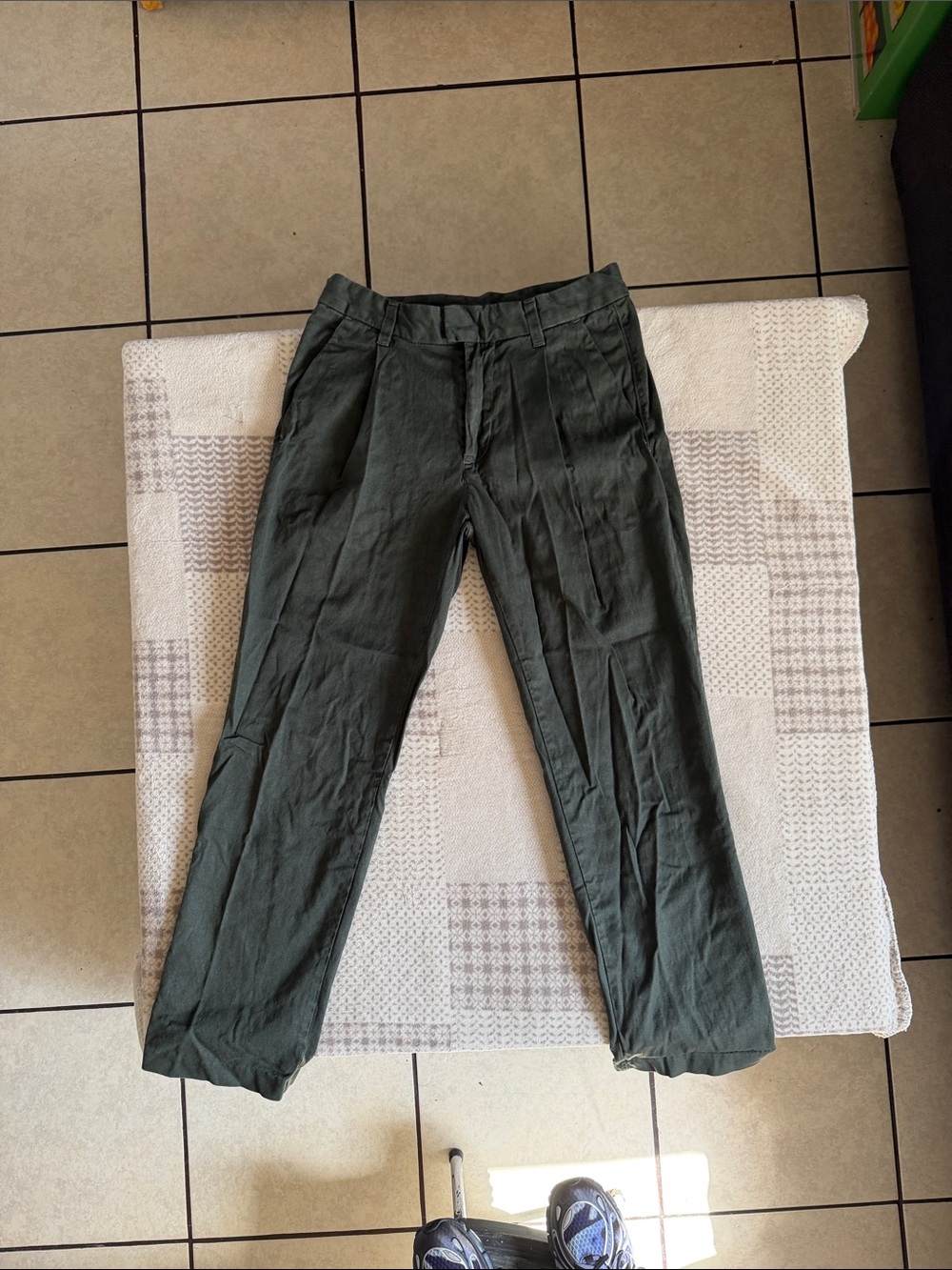 SKU save khaki United Men's Olive Green Cotton Trousers size 30